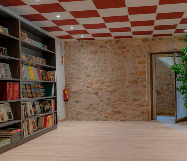 ISCB Facilities - Library